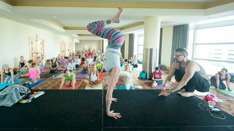 Total Transformation Yoga Teacher Training: Anatomy & Flow!